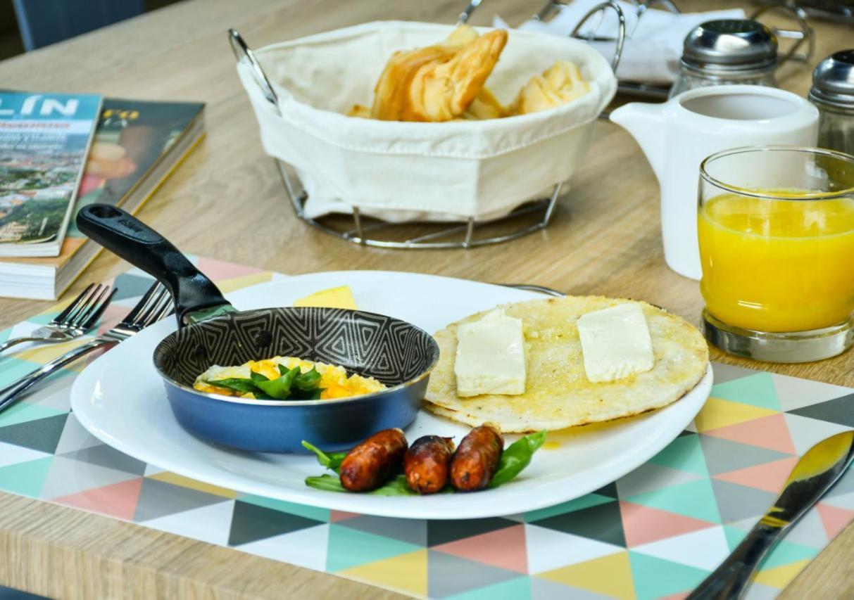 Botanica Casa Hotel Medellín Eksteriør billede